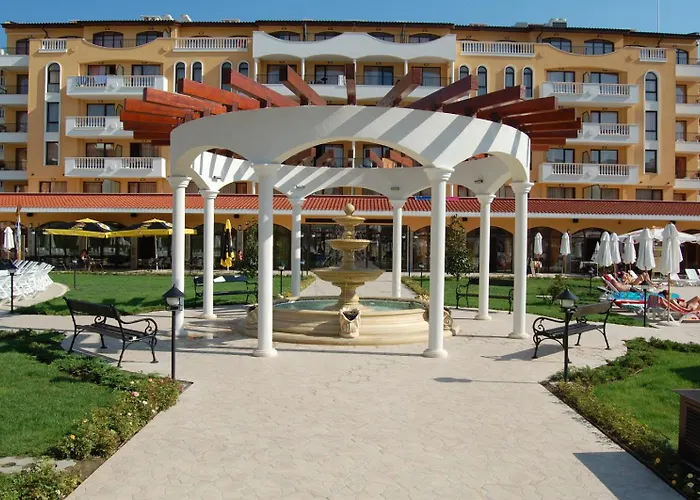 Royal Sun Premium アパート *