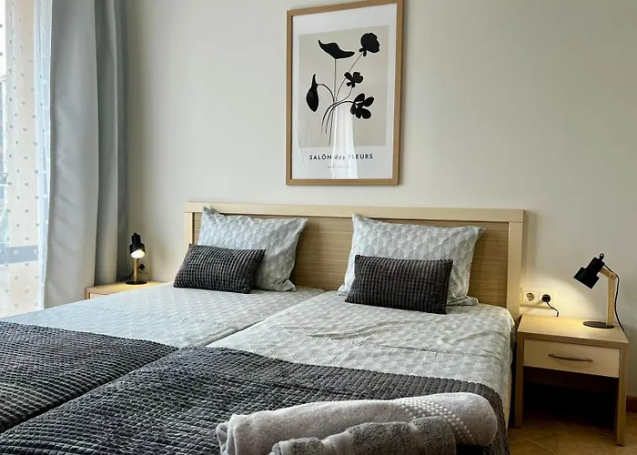 Royal Sun Premium アパート *